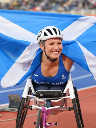 Sammi Kinghorn winning bronze at Birmingham 2022