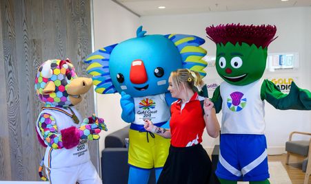 Clyde takes Perry and Borobi to visit Heart Radio in Glasgow