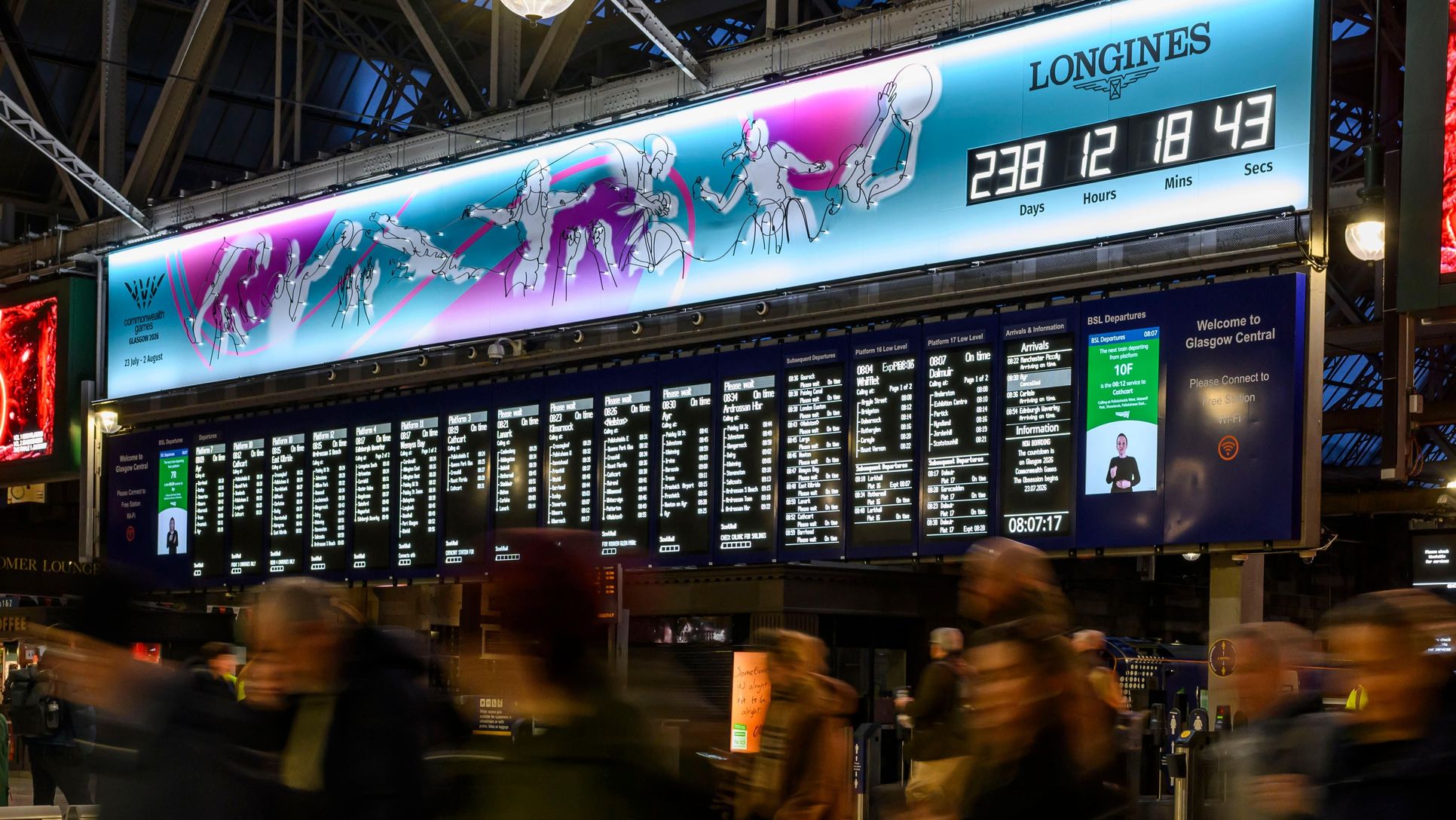 Longines-Countdown-Clock-in-Glasgow-Central-Station.jpg?width=1932&height=1088