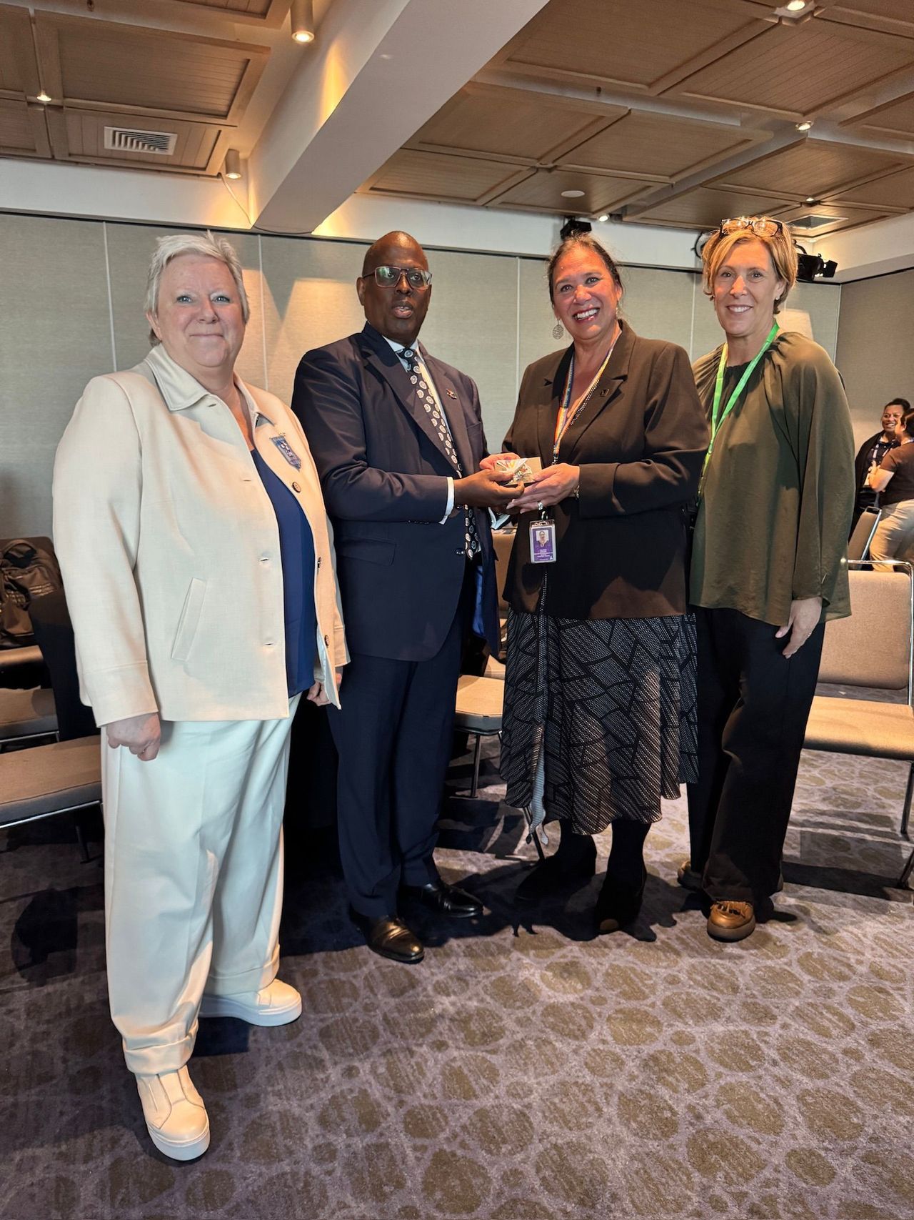 Felicity Bollen from MFAT with Commonwealth Sport CEO and President at the Oceania Regional Meeting