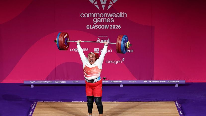 Emily Campbell England Weightlifting gold